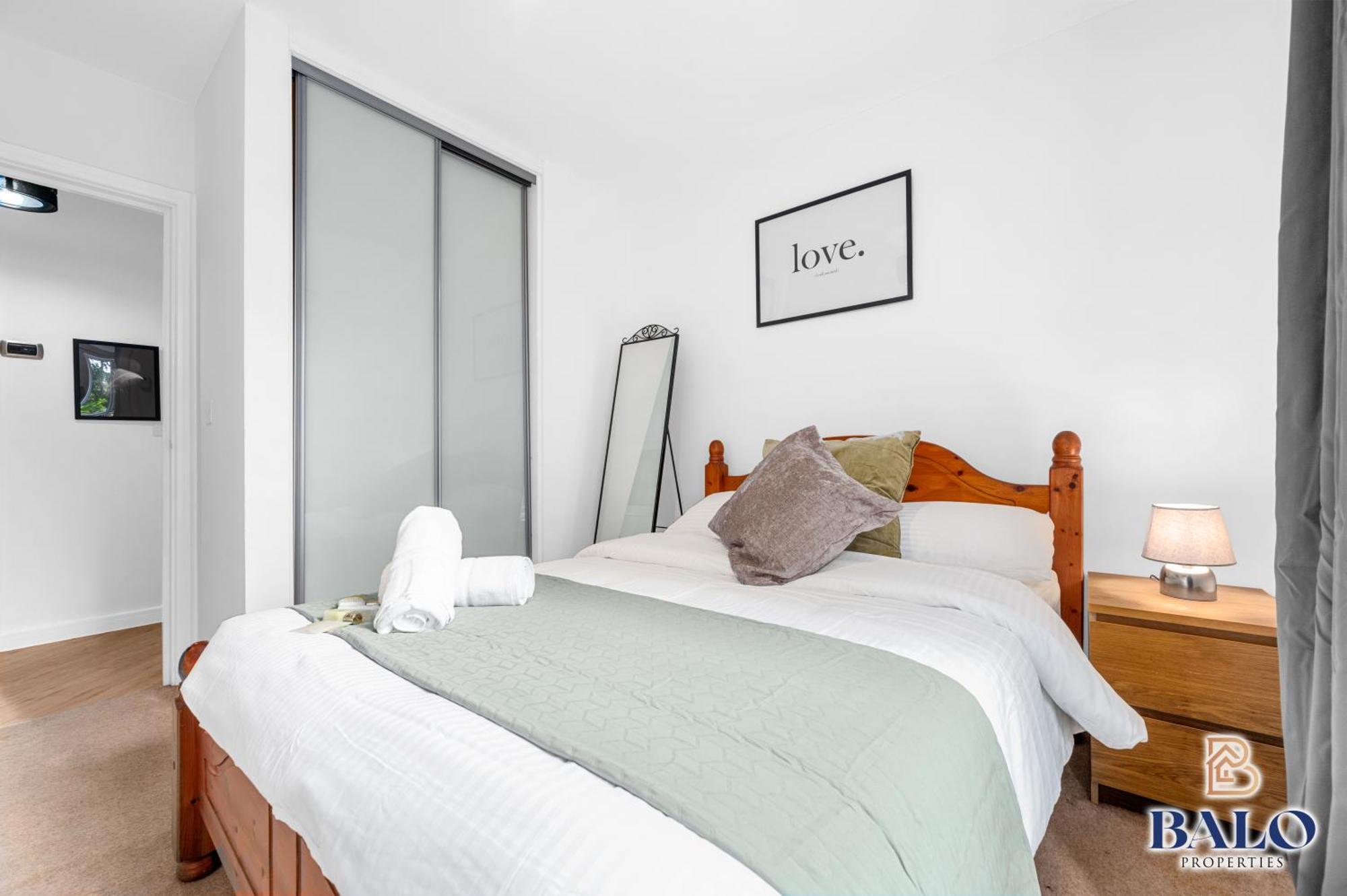 Modern Spacious 2Bedroom Apartment Great! Location By Etihad Mancity Stadium& Coop Live Arena แมนเชสเตอร์ ภายนอก รูปภาพ